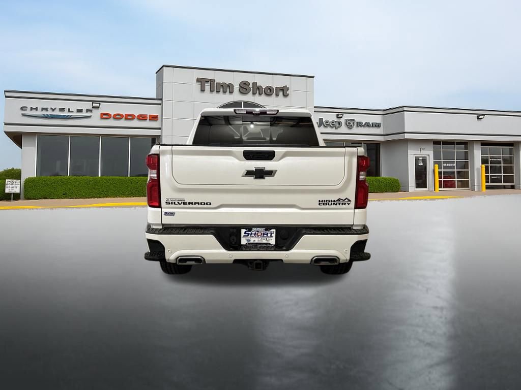 Used 2022 Chevrolet Silverado 1500 High Country w/ Technology Package image 4