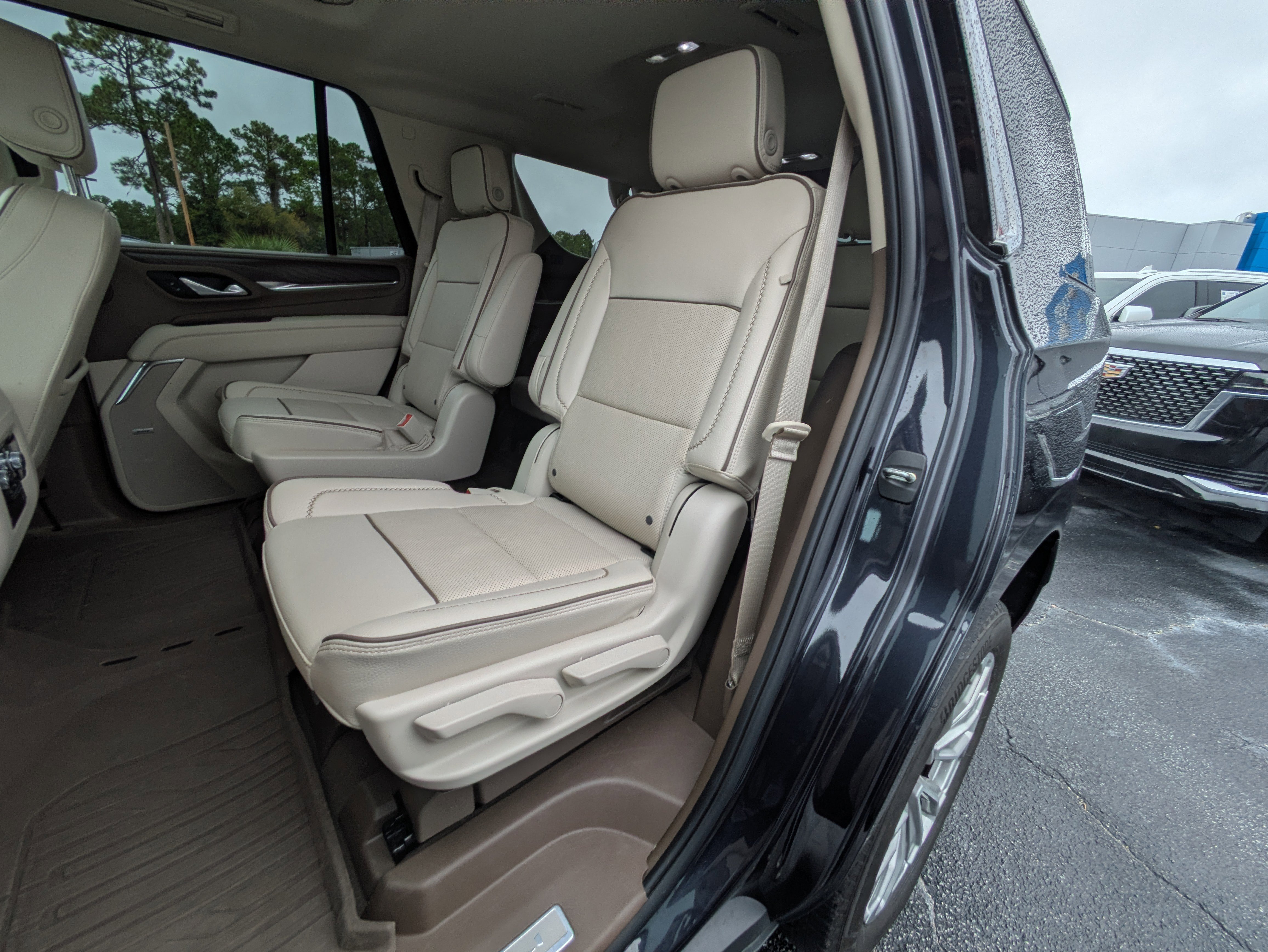 Used 2024 GMC Yukon Denali w/ LPO, Floor Liner Package image 9