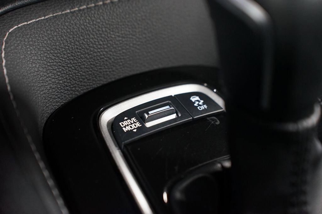 Certified 2025 Toyota Corolla SE image 23