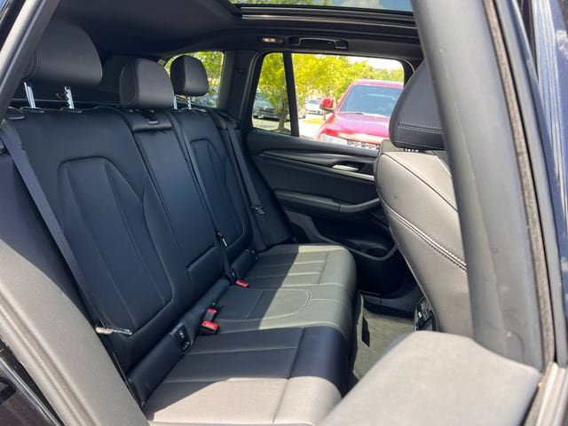Used 2024 BMW X3 sDrive30i w/ M Sport Package RWD image 29