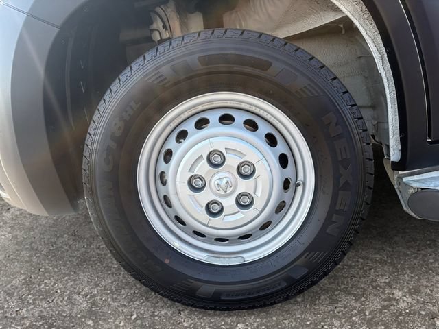Used 2025 RAM ProMaster 2500 w/ U-Haul Equipment Group FWD image 13