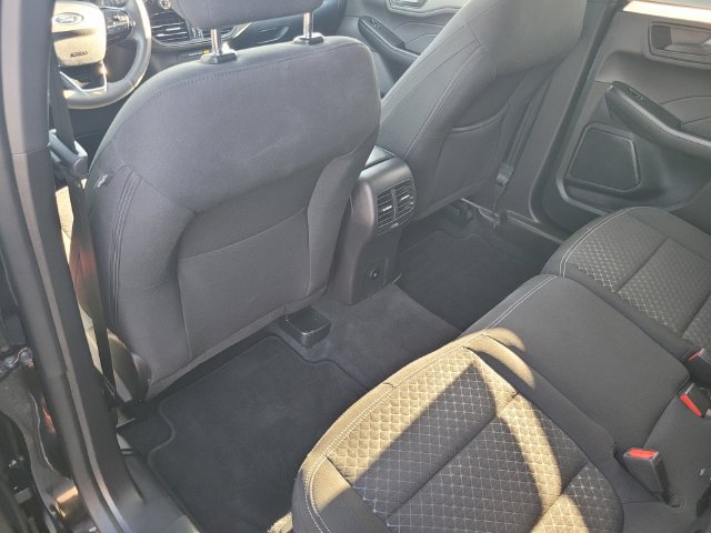 Certified 2023 Ford Escape Active AWD/4WD image 12