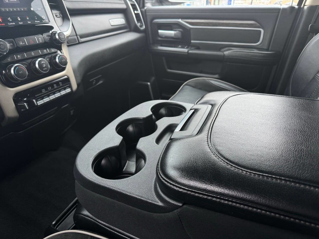 Used 2020 RAM 3500 Laramie image 28