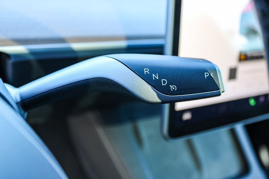 Used 2024 Tesla Model Y Long Range image 21