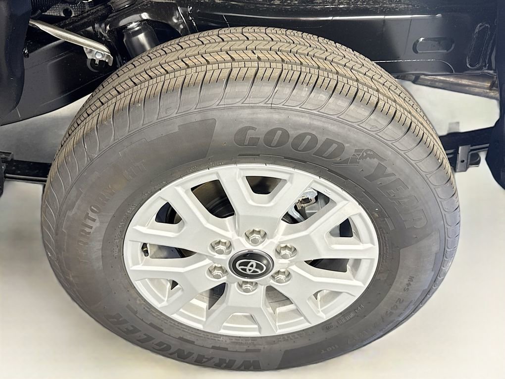 New 2026 Toyota Tacoma SR image 31