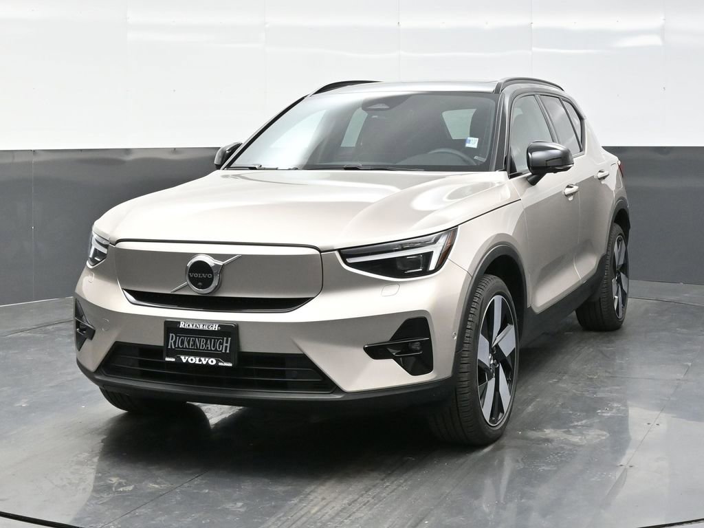 Used 2023 Volvo XC40 Recharge Ultimate image 2