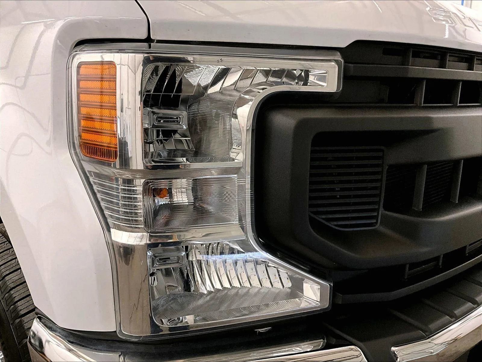 Used 2022 Ford F350 XL w/ Power Equipment Group AWD/4WD image 25