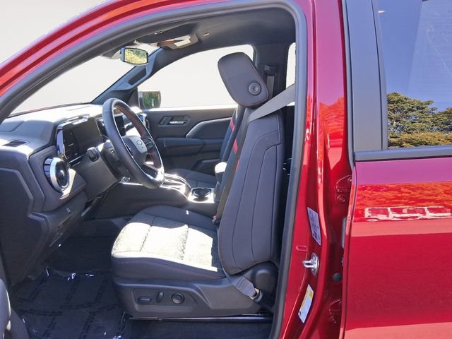 Used 2025 Chevrolet Colorado Z71 w/ Technology Package image 9