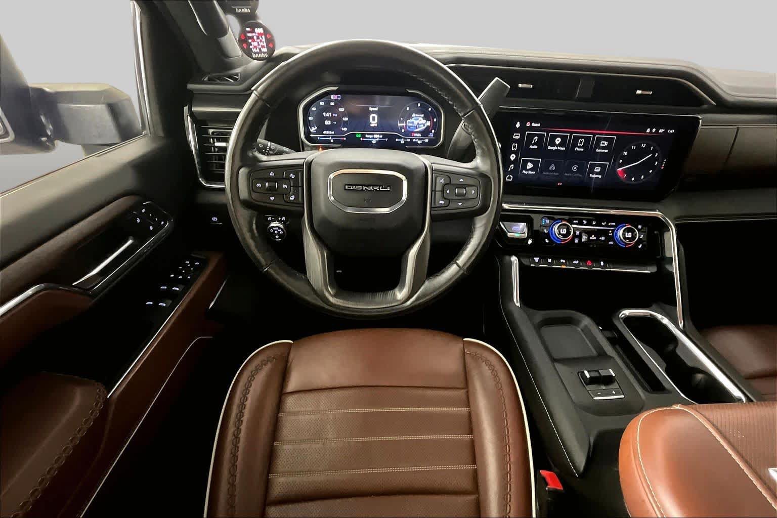 Used 2024 GMC Sierra 3500 Denali Ultimate AWD/4WD image 6