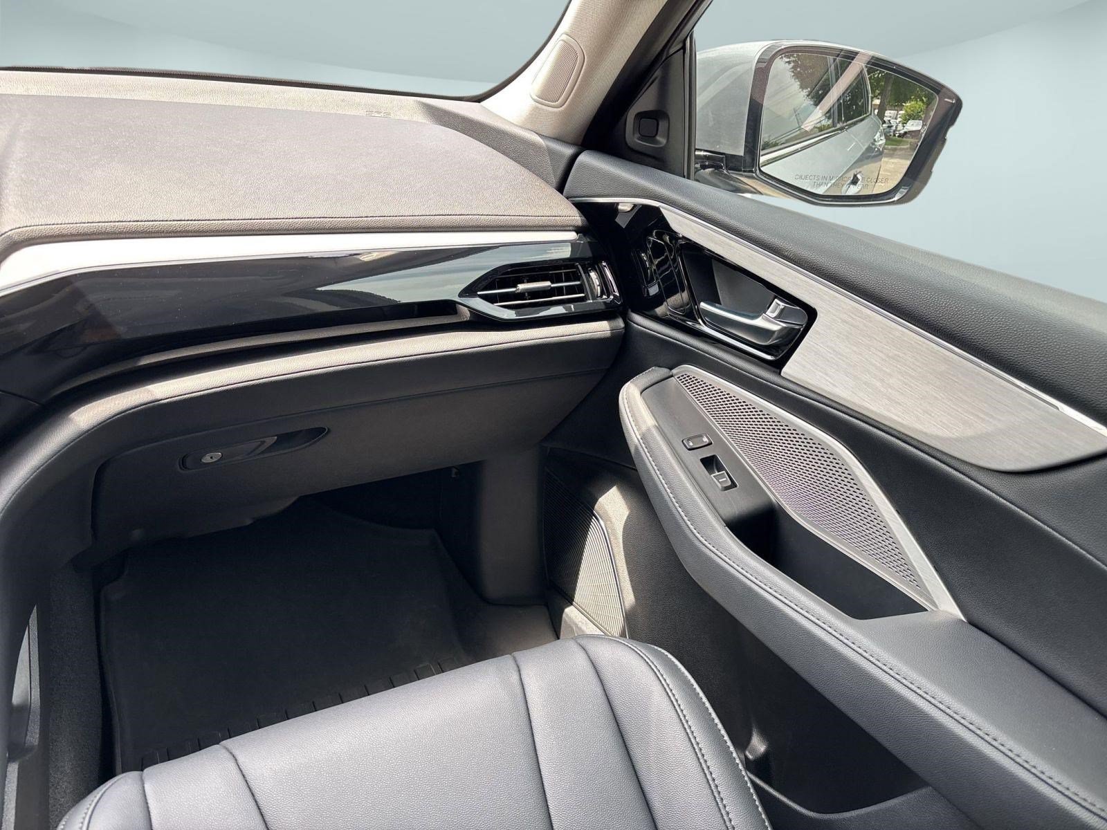 Used 2024 Acura MDX SH-AWD image 29