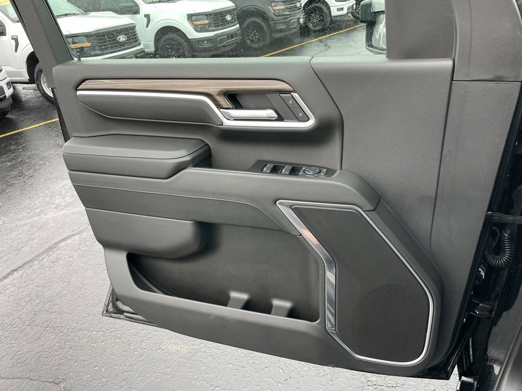 Used 2025 Chevrolet Silverado 2500 LT w/ All Star Edition image 57