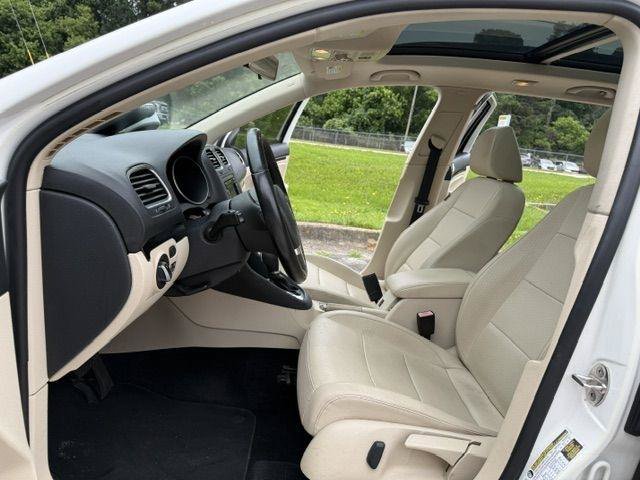 Used 2012 Volkswagen Jetta TDI FWD image 12