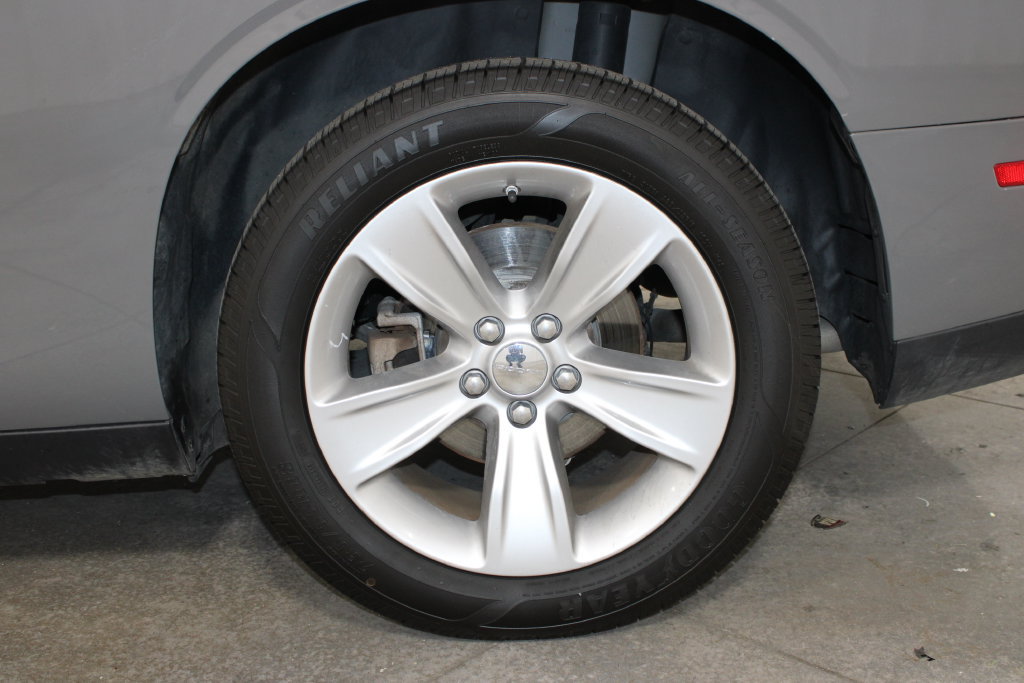 Used 2023 Dodge Challenger SXT RWD image 43