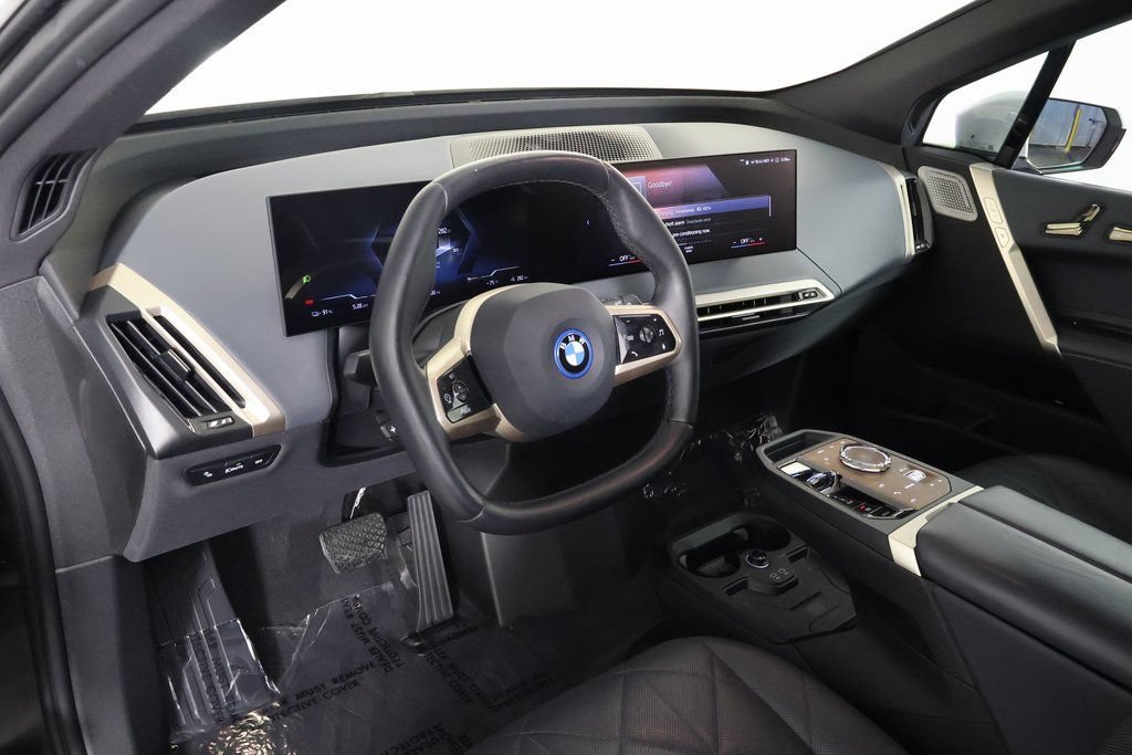 Used 2023 BMW iX M60 w/ Executive Package AWD/4WD image 7
