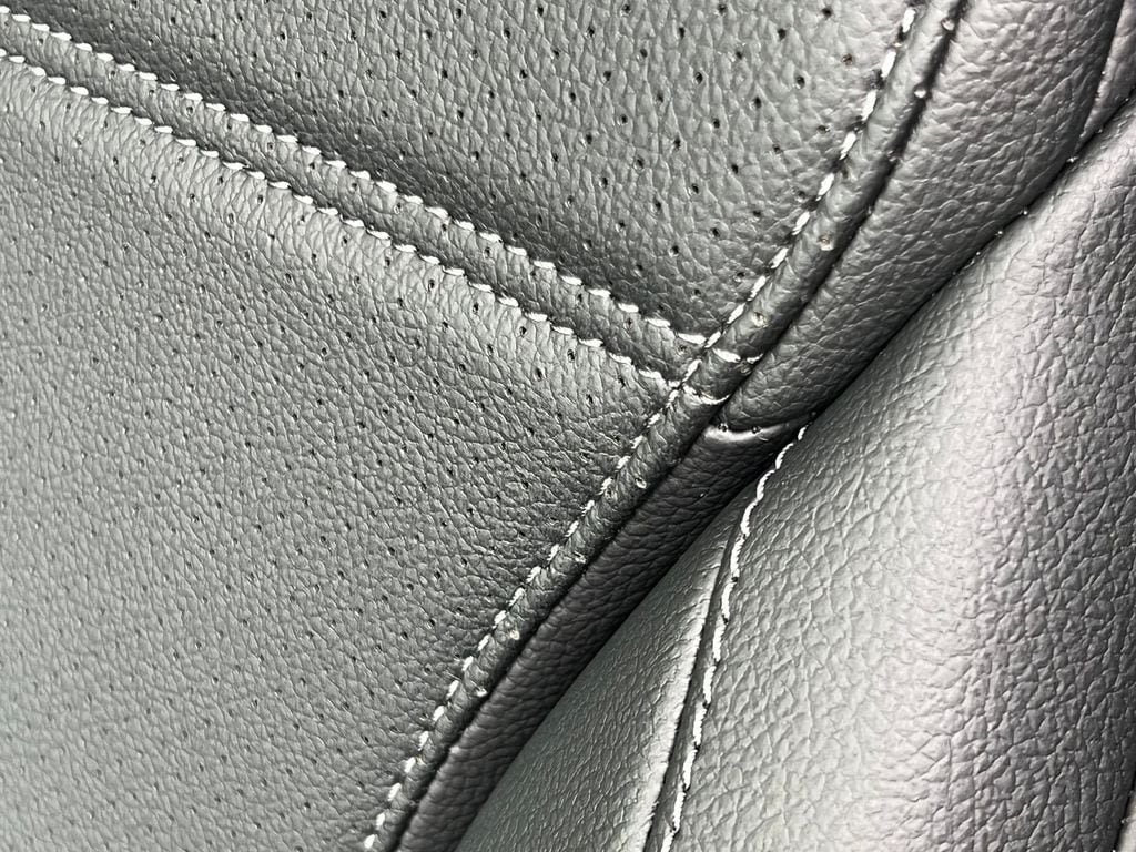 New 2027 Mercedes-Benz GLC 300 4MATIC image 13