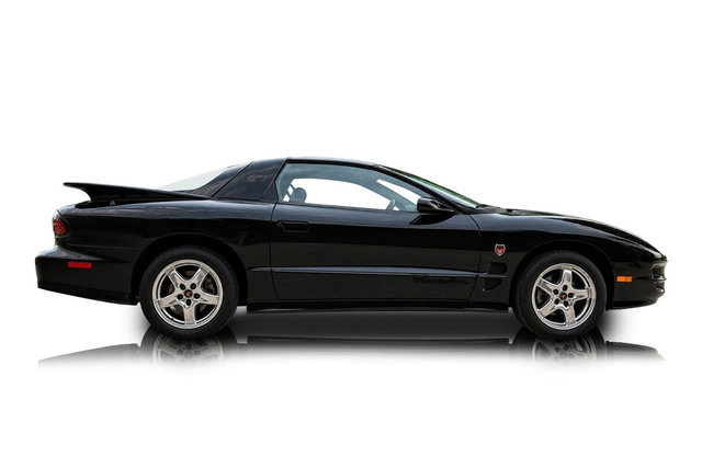 Used 2002 Pontiac Firebird Trans Am RWD image 2