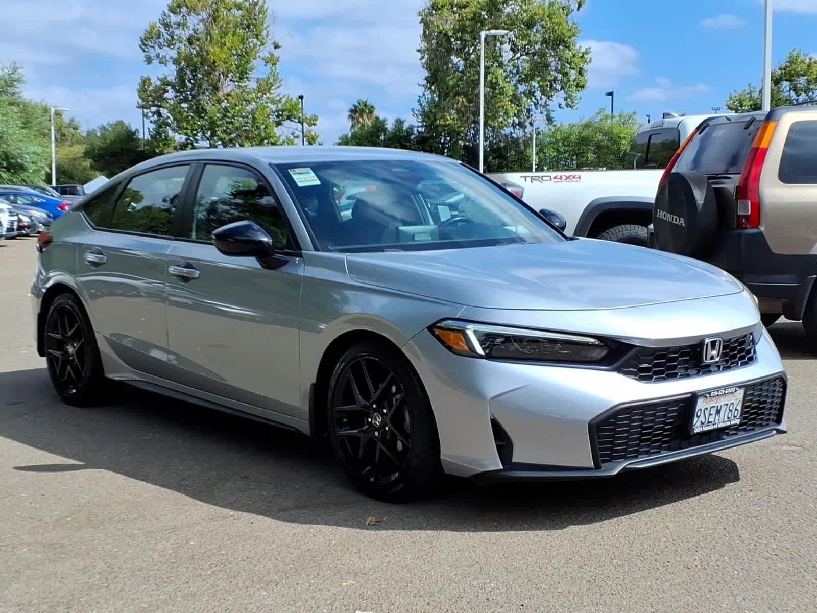 Used 2025 Honda Civic Sport image 3