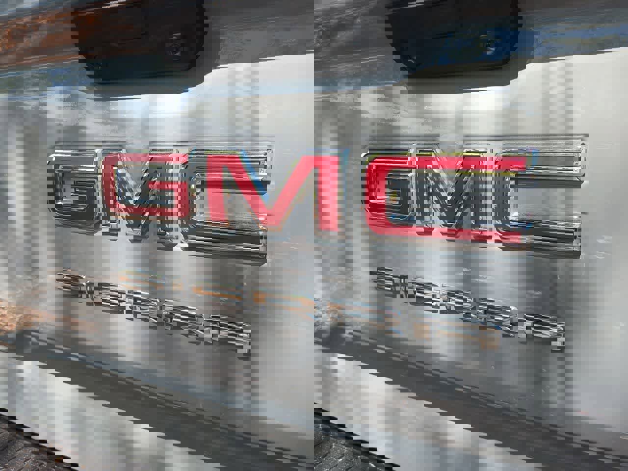 Used 2024 GMC Sierra 1500 Elevation image 12