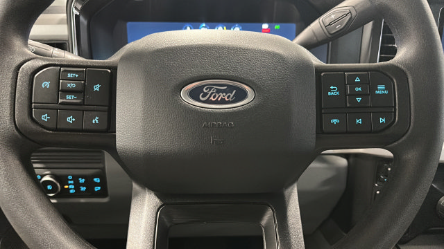 New 2026 Ford F350 XLT w/ XLT Premium Package AWD/4WD image 15