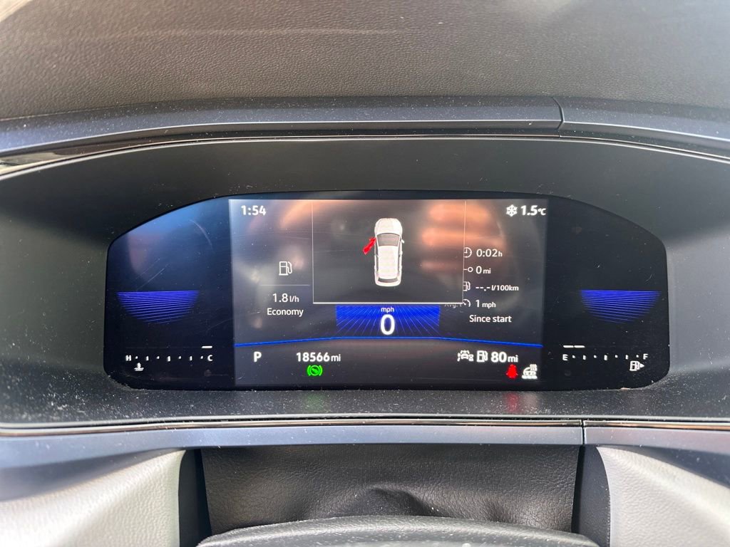 Used 2023 Volkswagen Taos SE w/ Black Wheel Package image 45