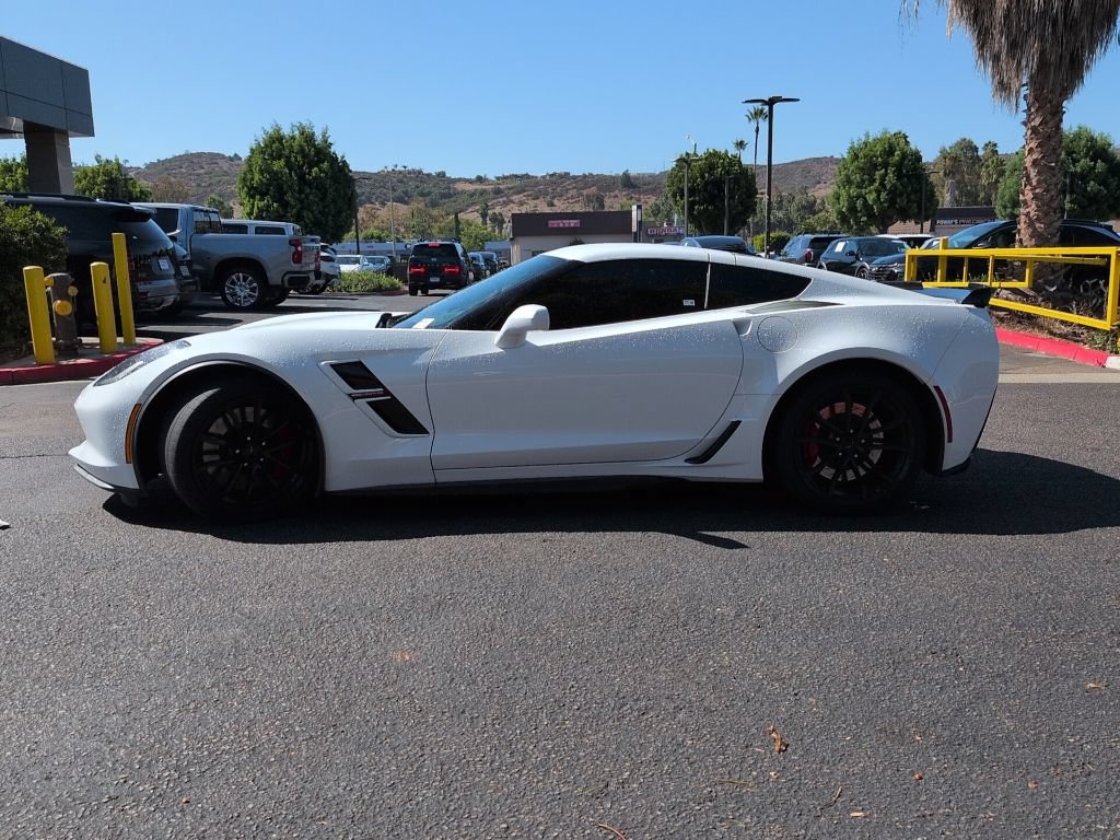 Used 2019 Chevrolet Corvette Grand Sport w/ Carbon Flash Badge Package RWD image 5
