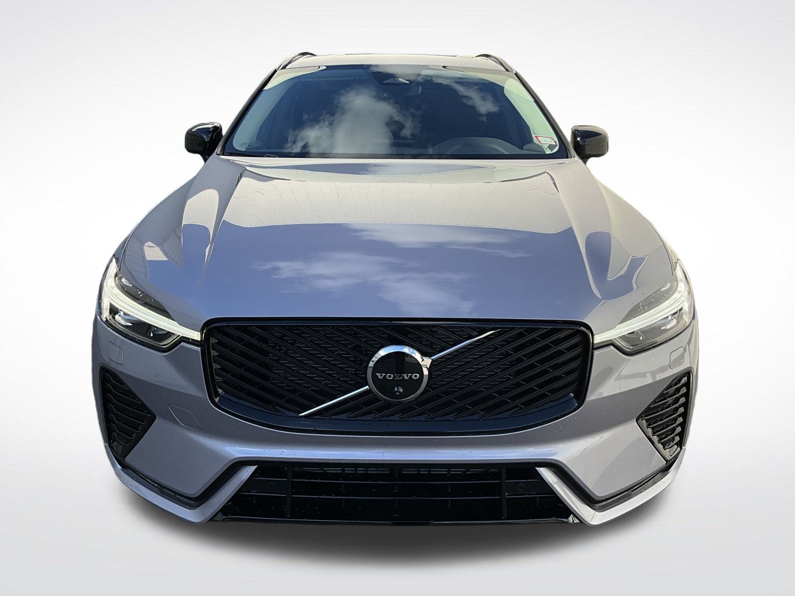 New 2026 Volvo XC60 B5 Plus w/ Climate Package AWD/4WD image 8