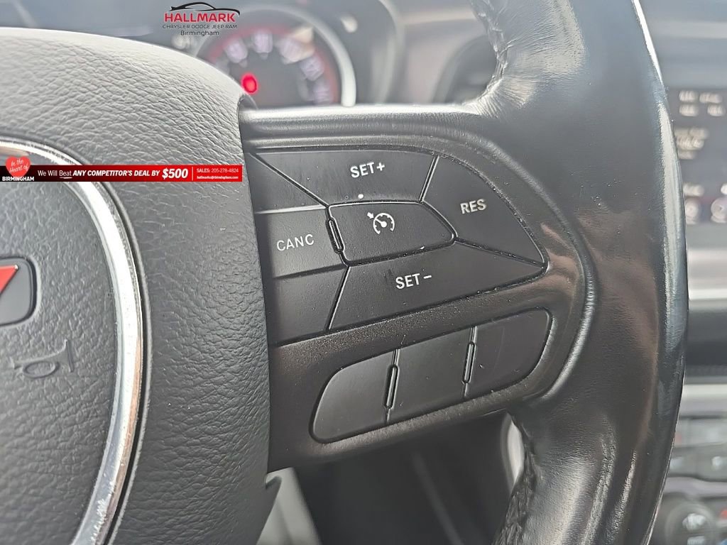 Used 2020 Dodge Challenger SXT w/ Driver Convenience Group image 17