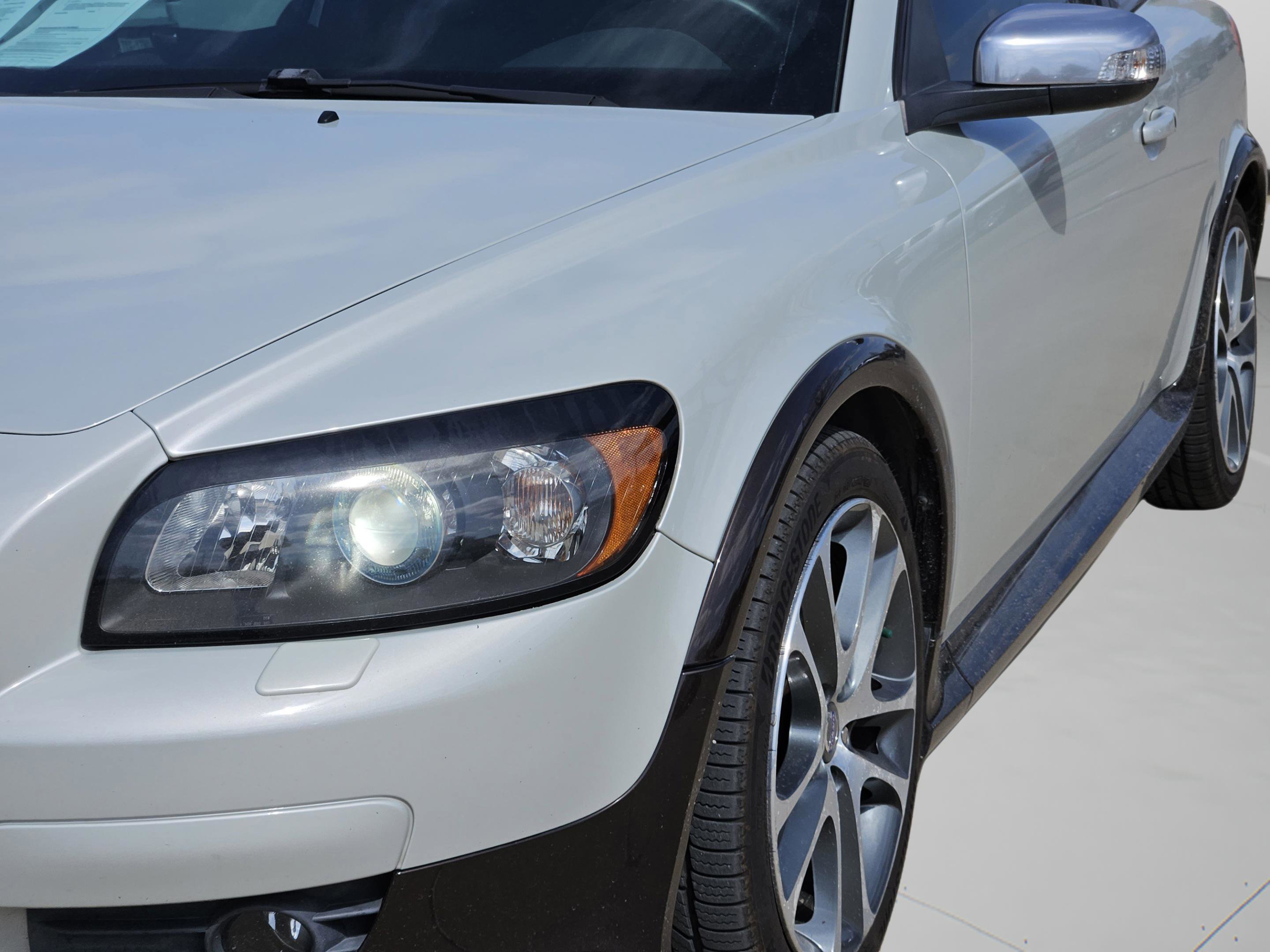 Used 2010 Volvo C30 image 38