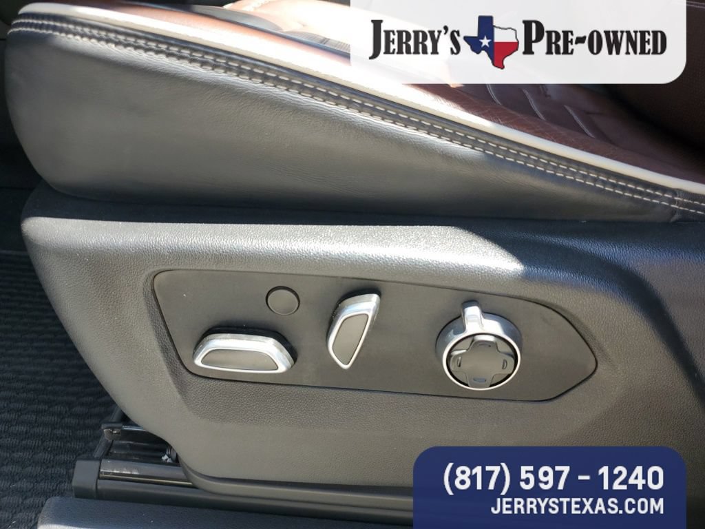 Used 2025 GMC Sierra 2500 Denali Ultimate AWD/4WD image 8