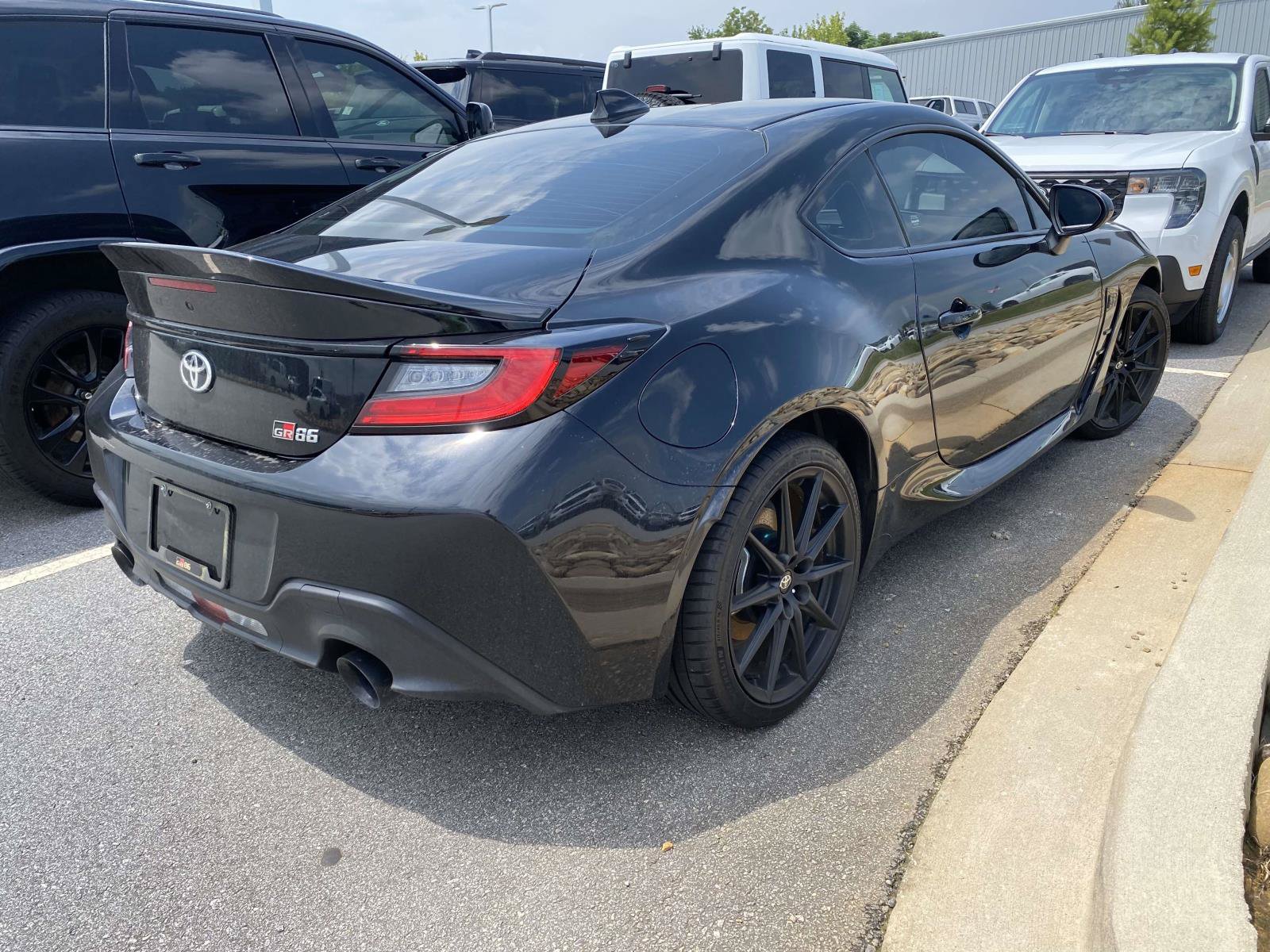 Used 2024 Toyota GR86 Premium w/ Performance Package RWD image 7