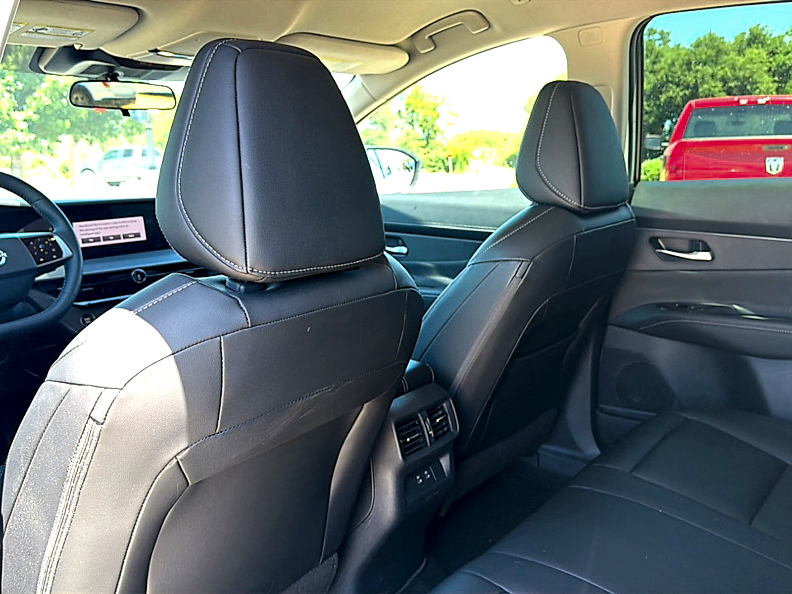 Certified 2025 Nissan Murano SV AWD/4WD image 17