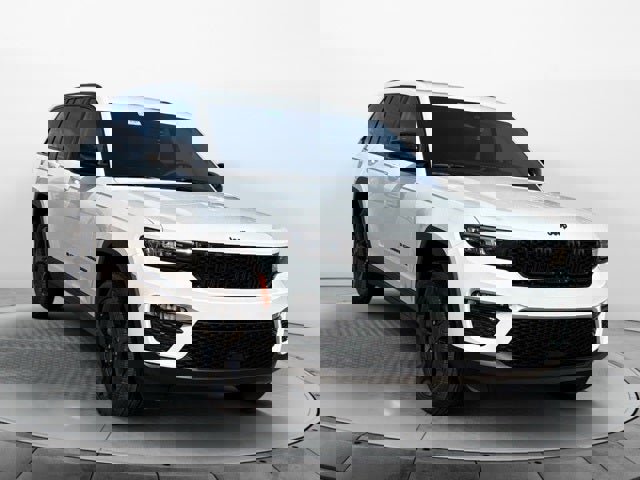 New 2025 Jeep Grand Cherokee Limited w/ Black Appearance Package