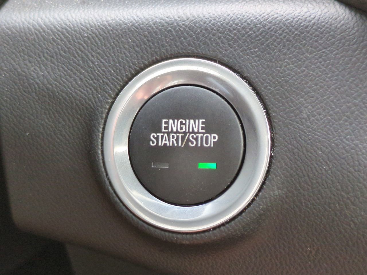 Used 2024 GMC Terrain SLE AWD/4WD image 26