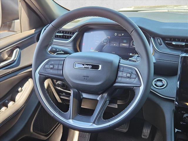 New 2025 Jeep Grand Cherokee Laredo X w/ Trailer Tow Package image 11