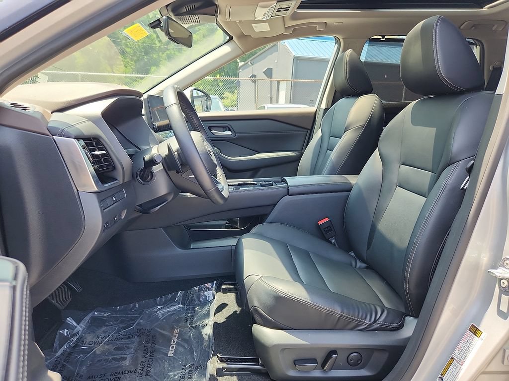 Certified 2023 Nissan Rogue SL w/ SL Premium Package AWD/4WD image 14