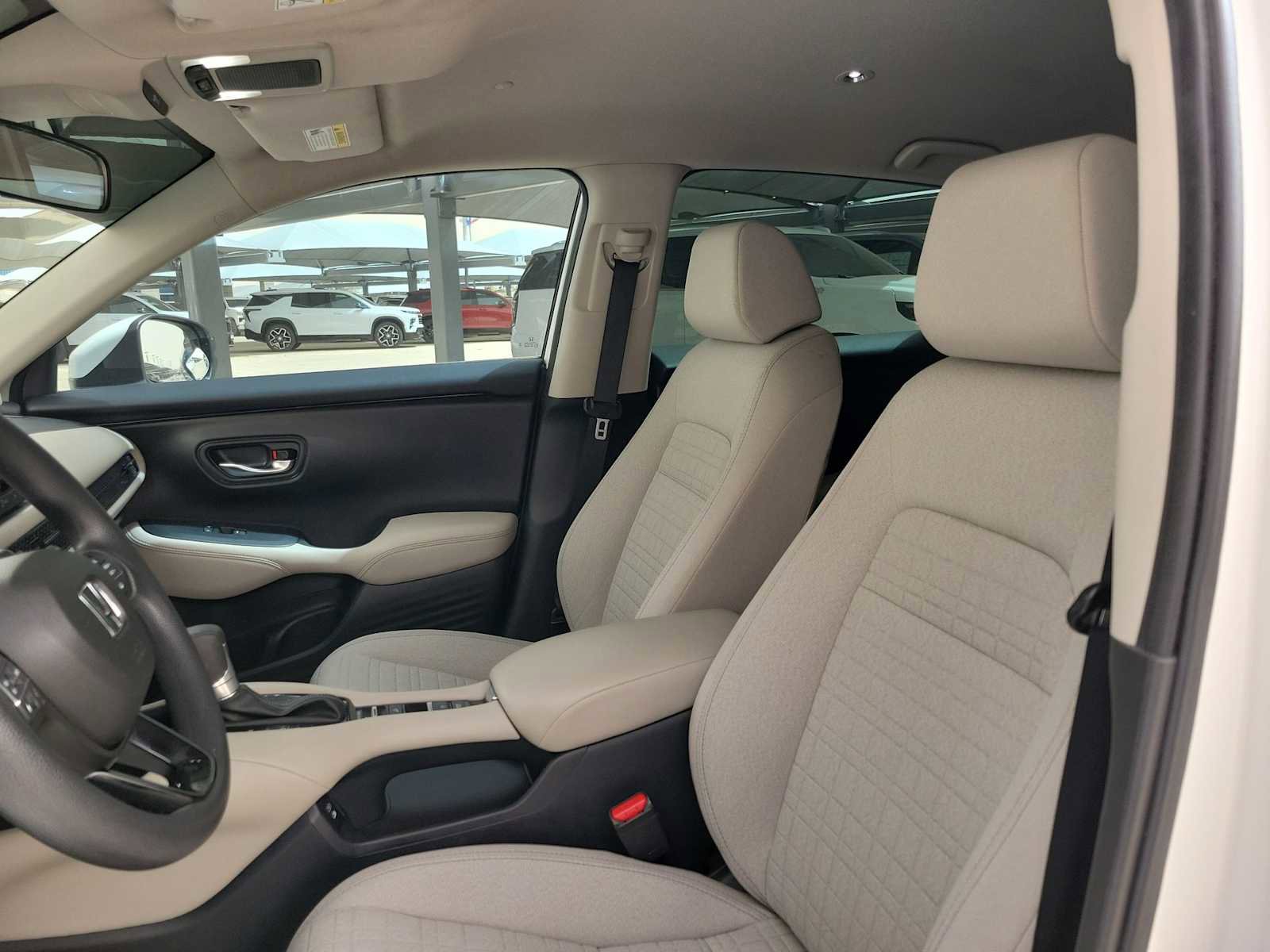 Used 2025 Honda HR-V LX image 7