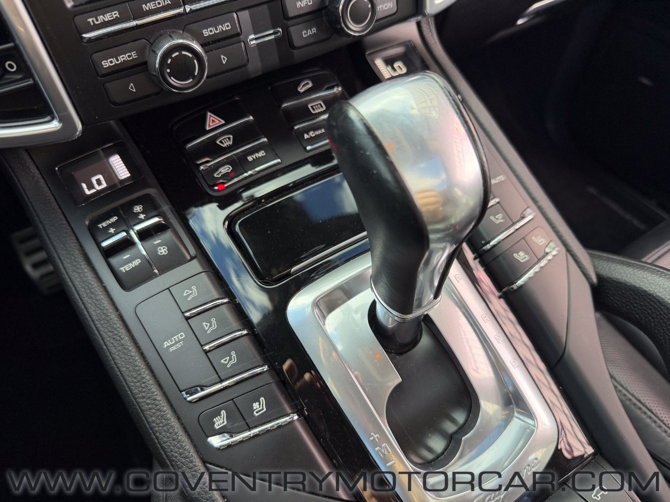 Used 2014 Porsche Cayenne S AWD/4WD image 25