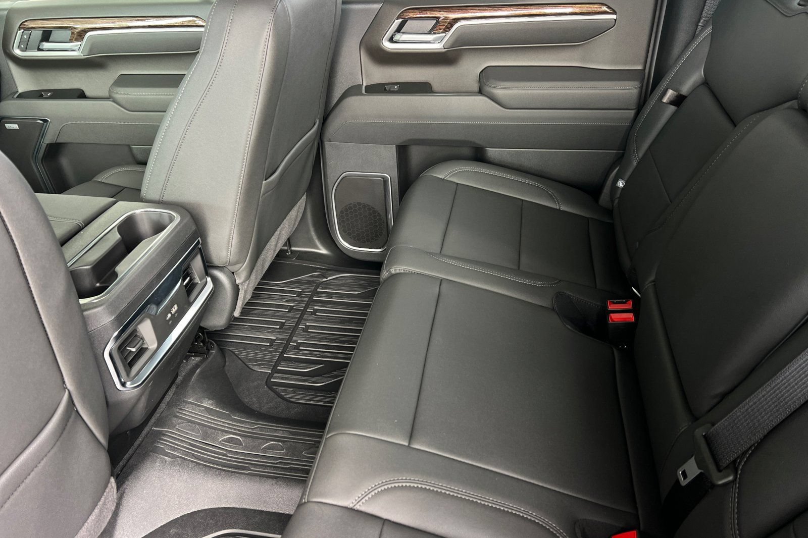 New 2026 GMC Sierra 1500 Elevation w/ Elevation Premium Package AWD/4WD image 9