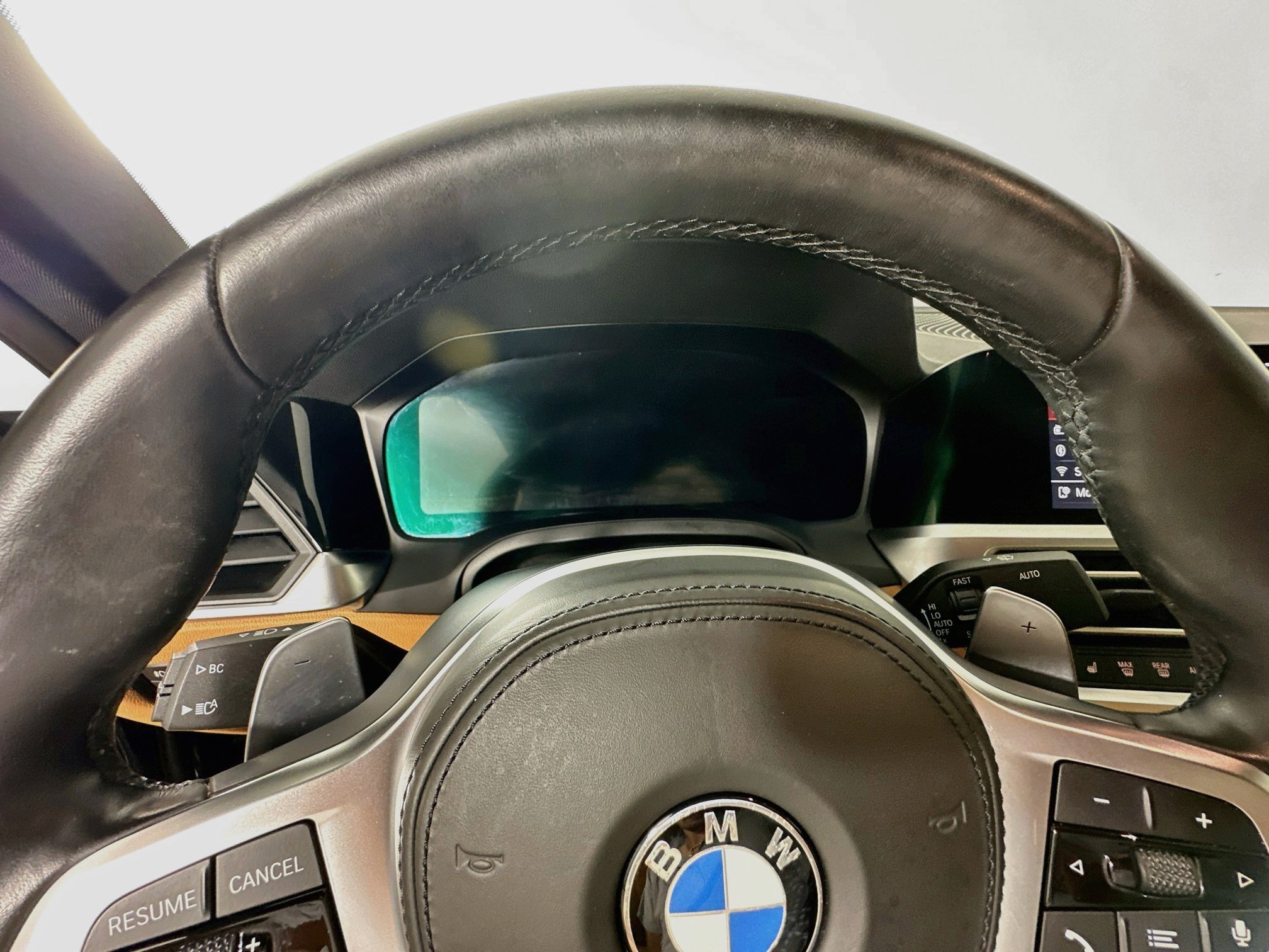 Used 2022 BMW 430i Coupe w/ M Sport Package RWD image 15