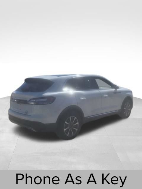 Certified 2022 Lincoln Nautilus Reserve AWD/4WD image 10