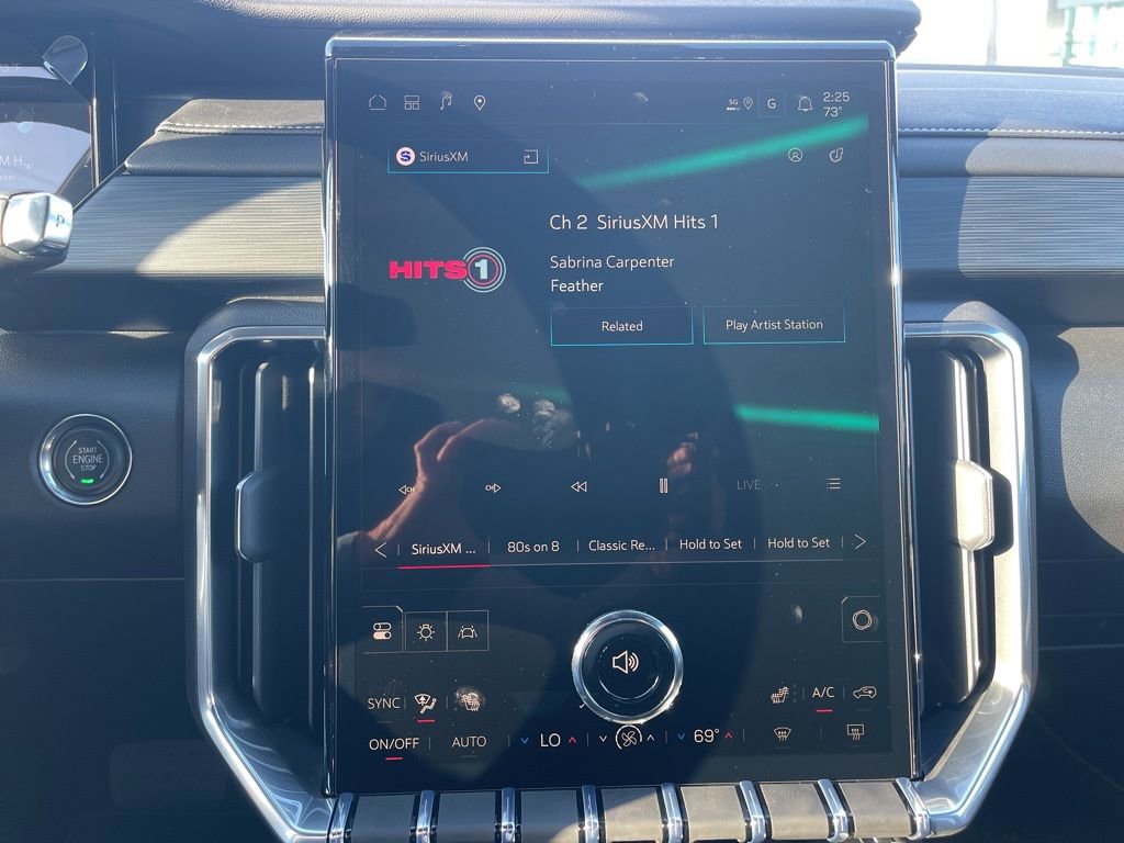 New 2026 GMC Acadia Elevation image 23