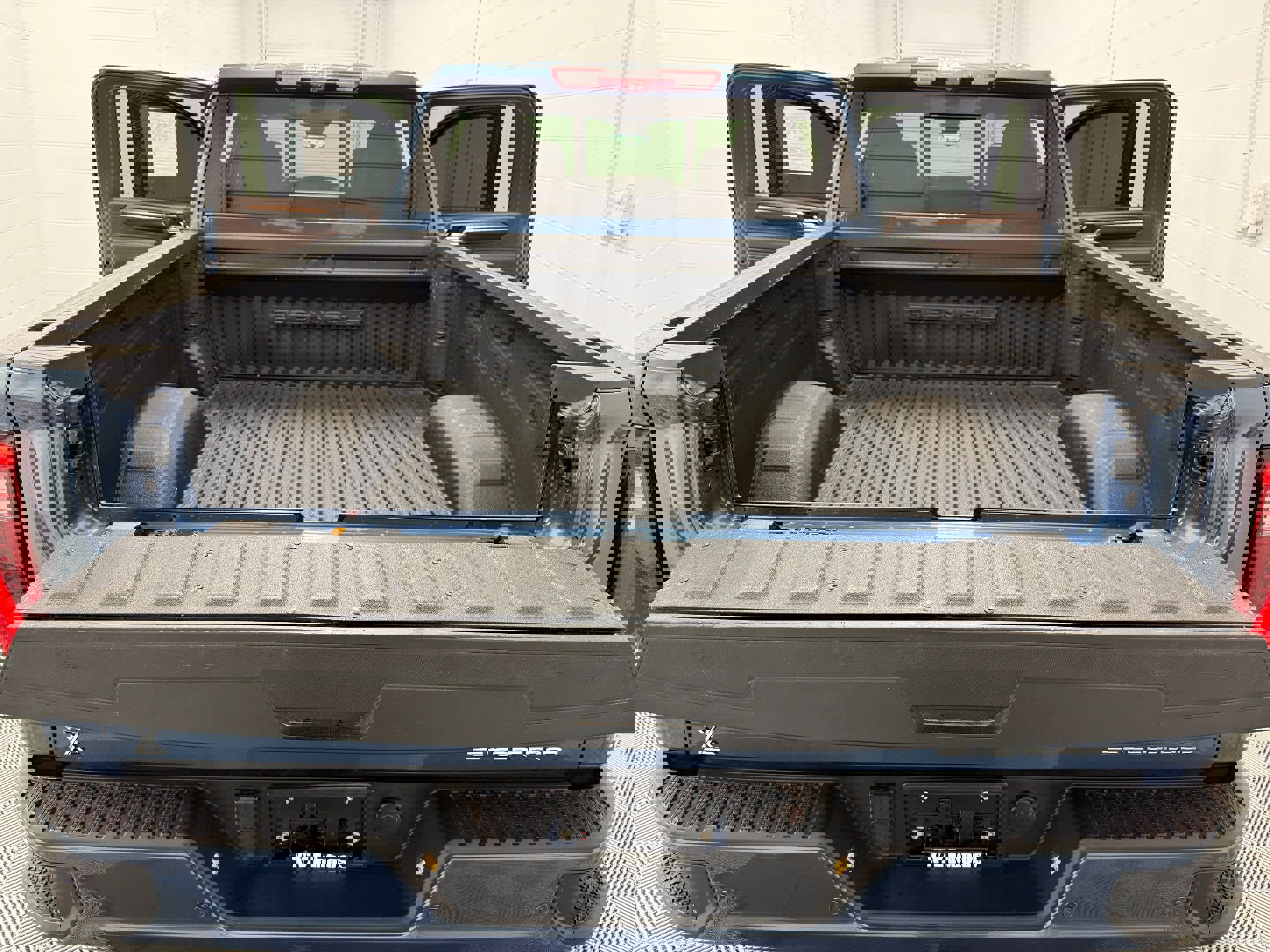 Used 2024 GMC Sierra 2500 Denali w/ Denali Reserve Package image 38