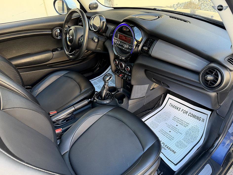 Used 2015 MINI Cooper 2-Door Hardtop image 12