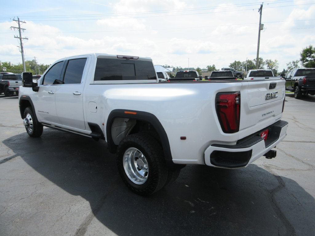 Certified 2024 GMC Sierra 3500 Denali Ultimate AWD/4WD image 10