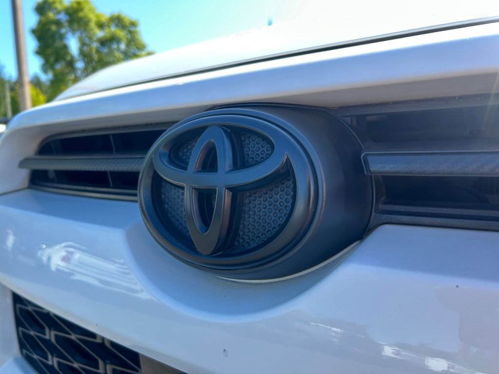 Used 2020 Toyota 4Runner SR5 Premium image 32