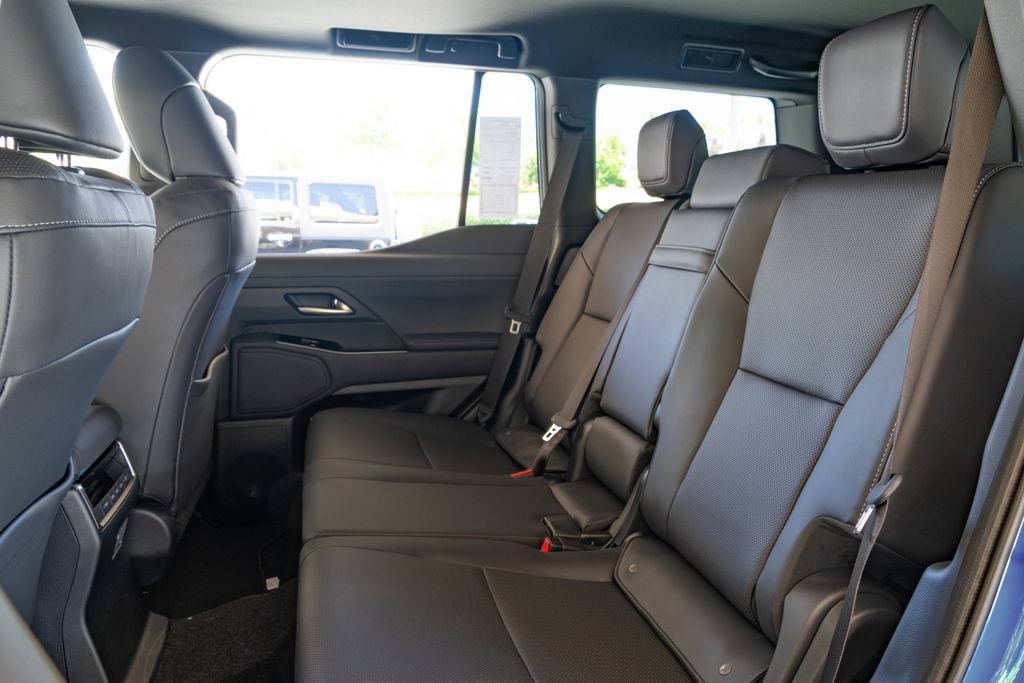 New 2026 Lexus GX 550 AWD/4WD image 16