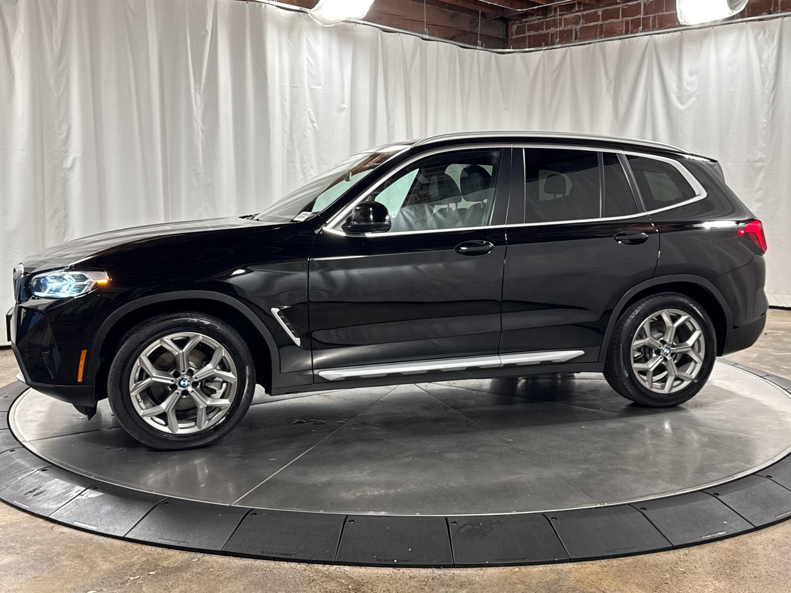 Used 2022 BMW X3 xDrive30i w/ Premium Package 2 AWD/4WD image 10
