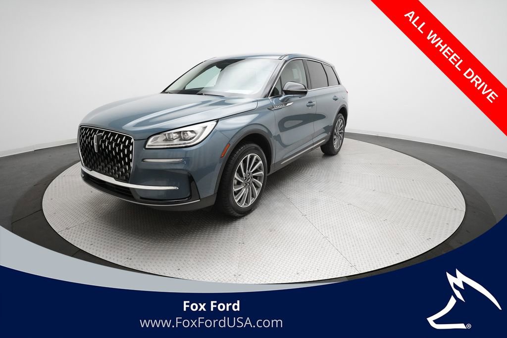 Used 2025 Lincoln Corsair Reserve w/ Towing Package image 1