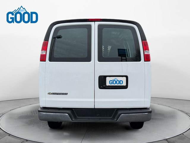 Used 2024 Chevrolet Express 2500 w/ Driver Convenience Package image 4