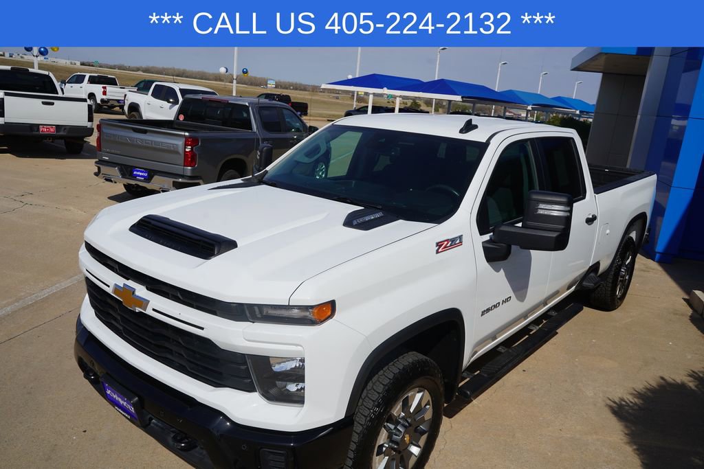Used 2025 Chevrolet Silverado 2500 Custom w/ Custom Value Package image 16